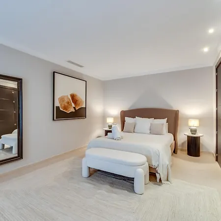 Villa Vacation I Milka, Frontline Golf, Giant Private Heated Pool, Close To High-end Restaurants, 8min Puerto Banus, Cine Marbella