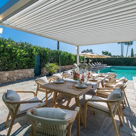 Villa Vacation I Milka, Frontline Golf, Giant Private Heated Pool, Close To High-end Restaurants, 8min Puerto Banus, Cine