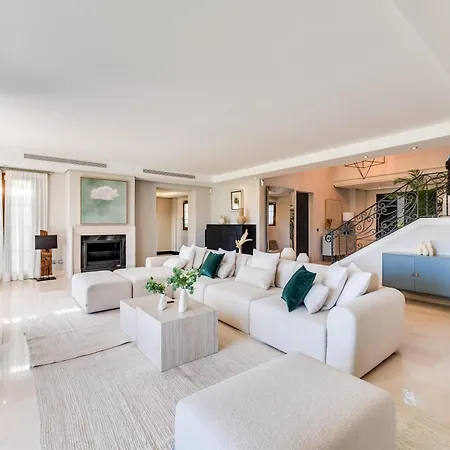 Vacation I Milka, Frontline Golf, Giant Private Heated Pool, Close To High-end Restaurants, 8min Puerto Banus, Cine Villa Marbella