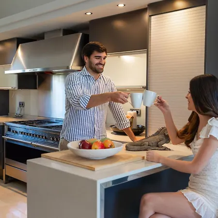 Vacation I Milka, Frontline Golf, Giant Private Heated Pool, Close To High-end Restaurants, 8min Puerto Banus, Cine Villa Marbella