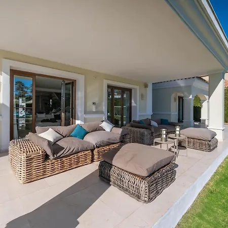 Willa Vacation I Milka, Frontline Golf, Giant Private Heated Pool, Close To High-end Restaurants, 8min Puerto Banus, Cine Marbella