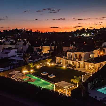 Vacation I Milka, Frontline Golf, Giant Private Heated Pool, Close To High-end Restaurants, 8min Puerto Banus, Cine