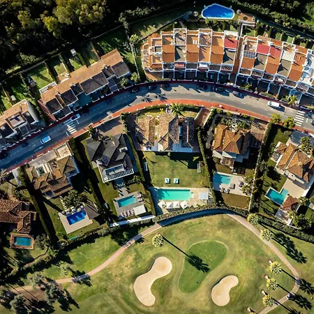 Villa Vacation I Milka, Frontline Golf, Giant Private Heated Pool, Close To High-end Restaurants, 8min Puerto Banus, Cine Marbella