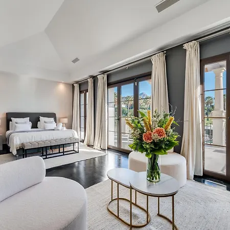 Vacation I Milka, Frontline Golf, Giant Private Heated Pool, Close To High-end Restaurants, 8min Puerto Banus, Cine Villa Marbella