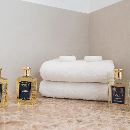 Vacation I Milka, Frontline Golf, Giant Private Heated Pool, Close To High-end Restaurants, 8min Puerto Banus, Cine