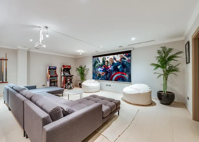 Vacation I Milka, Frontline Golf, Giant Private Heated Pool, Close To High-end Restaurants, 8min Puerto Banus, Cine