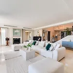 Vacation I Milka, Frontline Golf, Giant Private Heated Pool, Close To High-end Restaurants, 8min Puerto Banus, Cine Villa Marbella