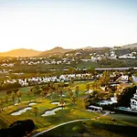 Villa Vacation I Milka, Frontline Golf, Giant Private Heated Pool, Close To High-end Restaurants, 8min Puerto Banus, Cine *
