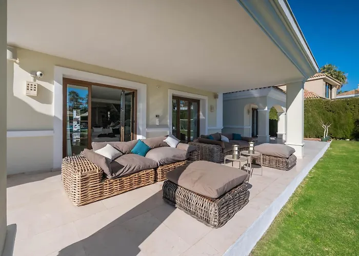 빌라 Vacation I Milka, Frontline Golf, Giant Private Heated Pool, Close To High-end Restaurants, 8min Puerto Banus, Cine 마르베야