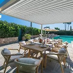 Villa Vacation I Milka, Frontline Golf, Giant Private Heated Pool, Close To High-end Restaurants, 8min Puerto Banus, Cine
