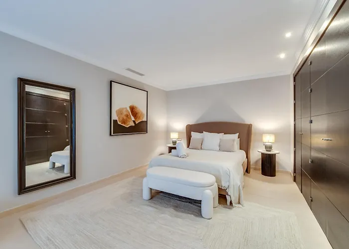 Willa Vacation I Milka, Frontline Golf, Giant Private Heated Pool, Close To High-end Restaurants, 8min Puerto Banus, Cine Marbella