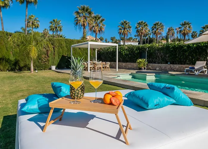 Willa Vacation I Milka, Frontline Golf, Giant Private Heated Pool, Close To High-end Restaurants, 8min Puerto Banus, Cine