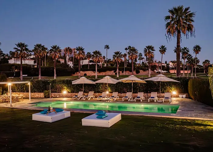 Vacation I Milka, Frontline Golf, Giant Private Heated Pool, Close To High-end Restaurants, 8min Puerto Banus, Cine Marbella