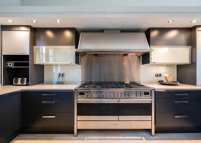 Willa Vacation I Milka, Frontline Golf, Giant Private Heated Pool, Close To High-end Restaurants, 8min Puerto Banus, Cine Marbella